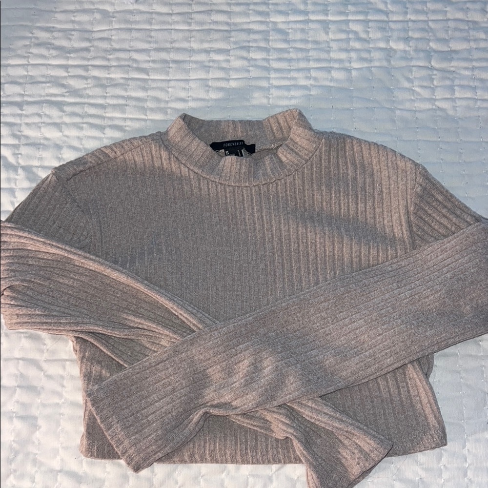 Forever 21 Gray Ribbed Crop Top - Picture 1 of 1